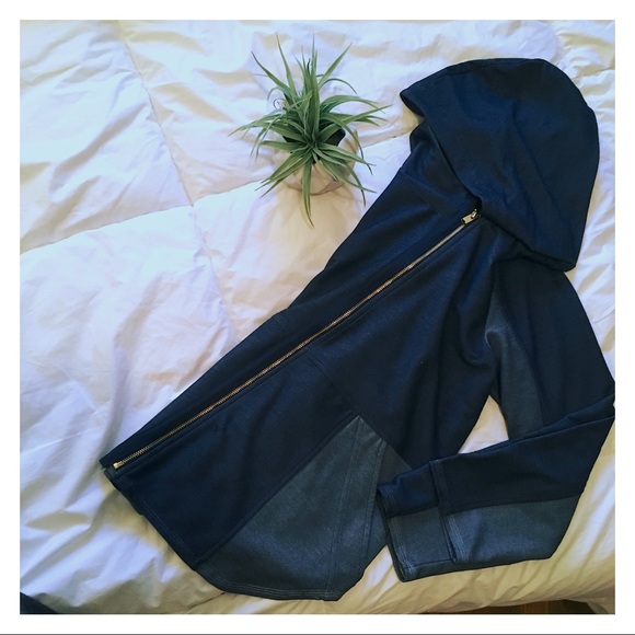 Chico’s Zenergy Cali Knit Indigo Jacket - Picture 3 of 8